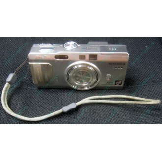 Фотоаппарат Fujifilm FinePix F810 (без зарядного устройства) - Серпухов